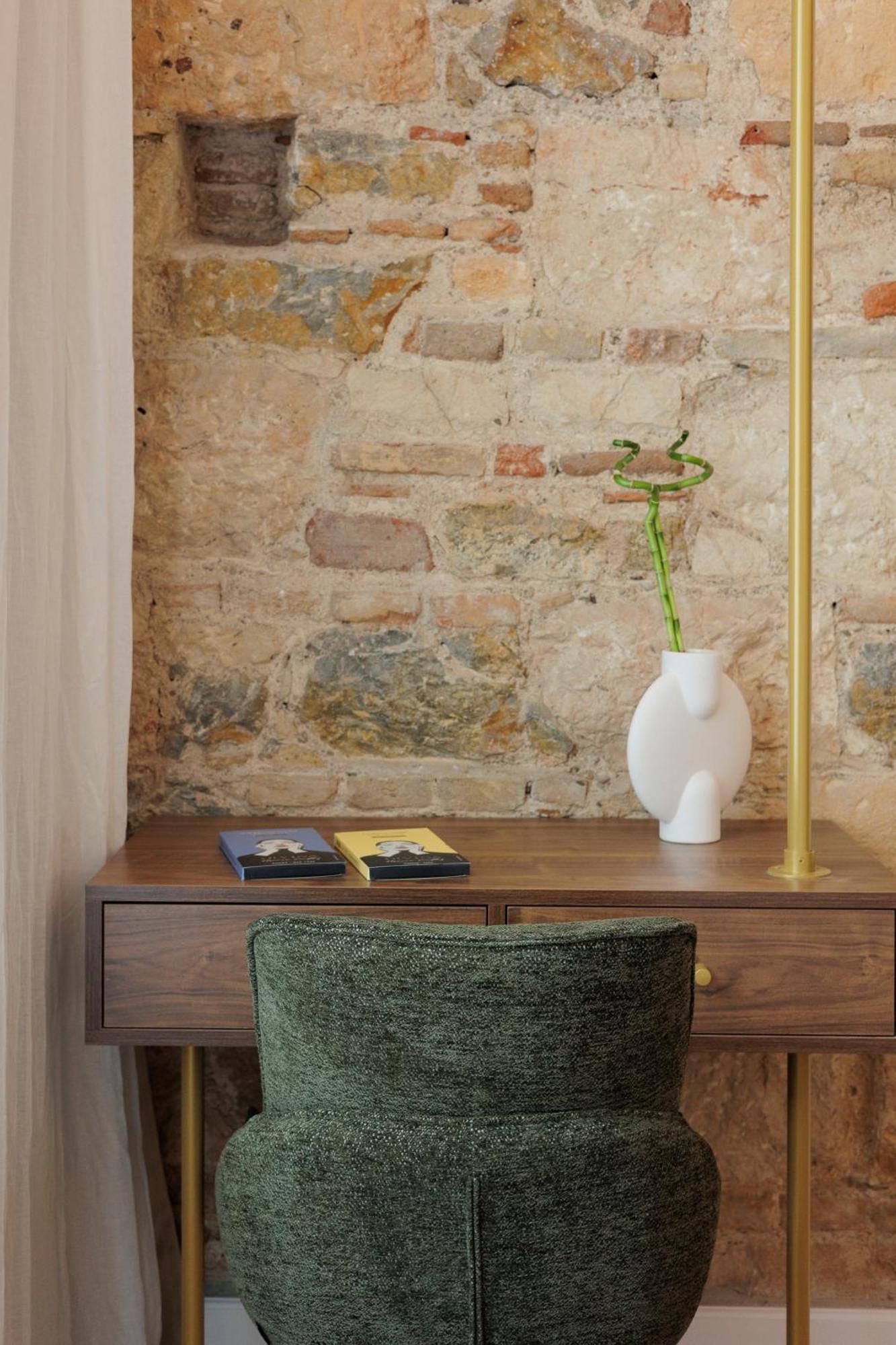 La Divina Aparthotel