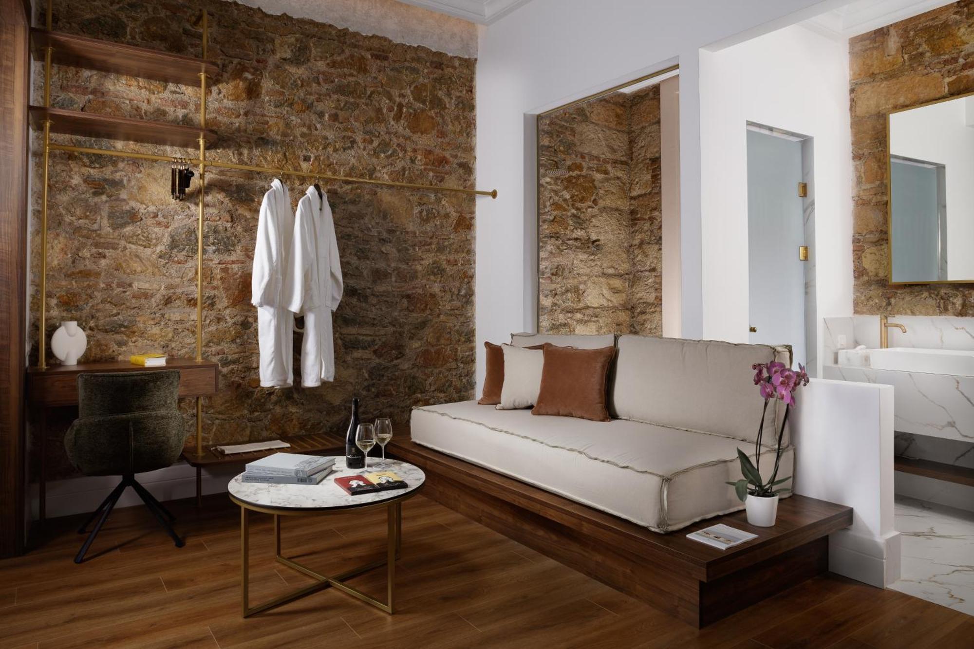 La Divina * Athens
