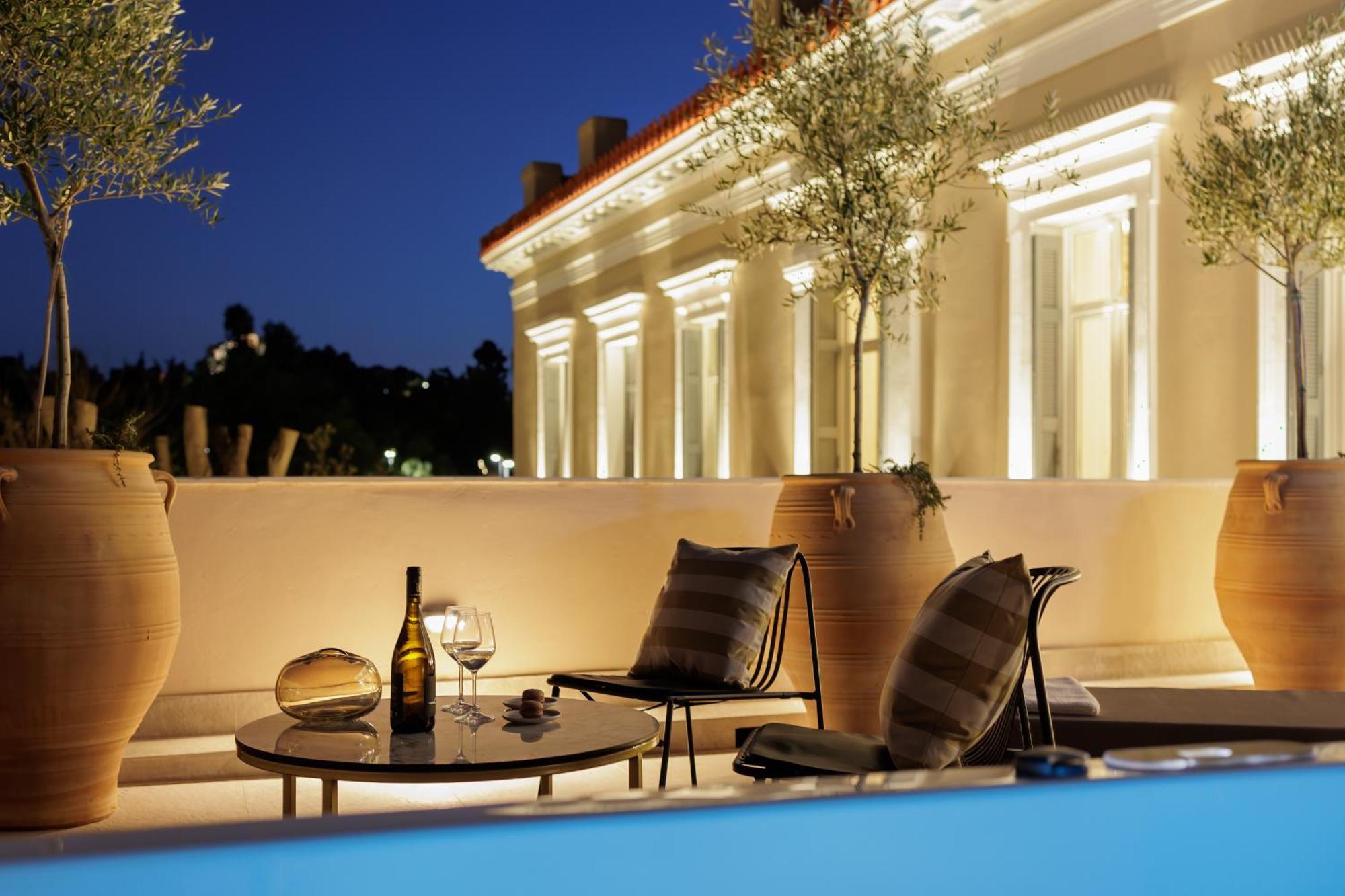 La Divina Athens