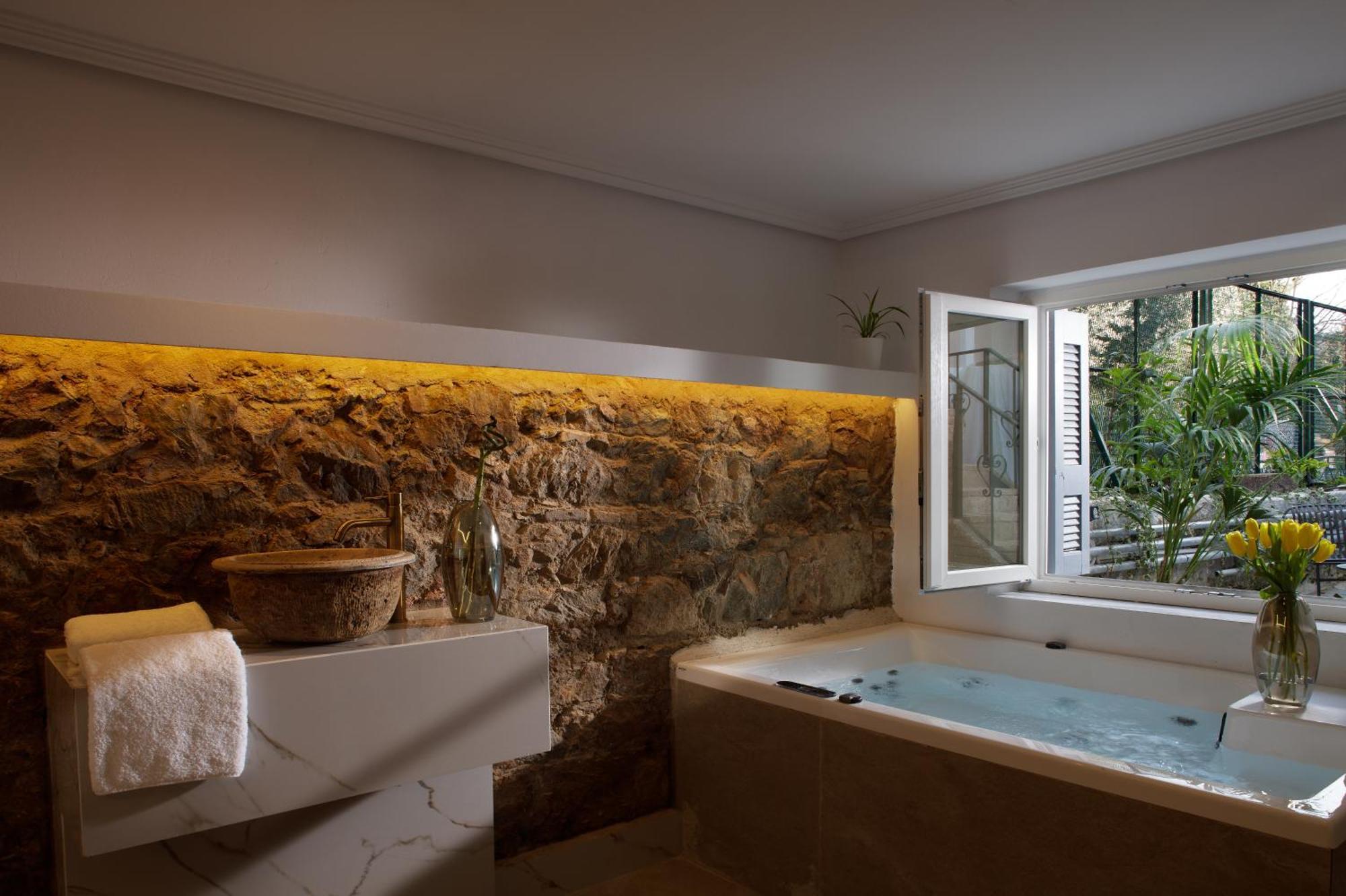Aparthotel La Divina Athens